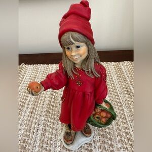 Vintage Candy Designs Norway Apple Girl Figurine 10” Carl Larsson EUC